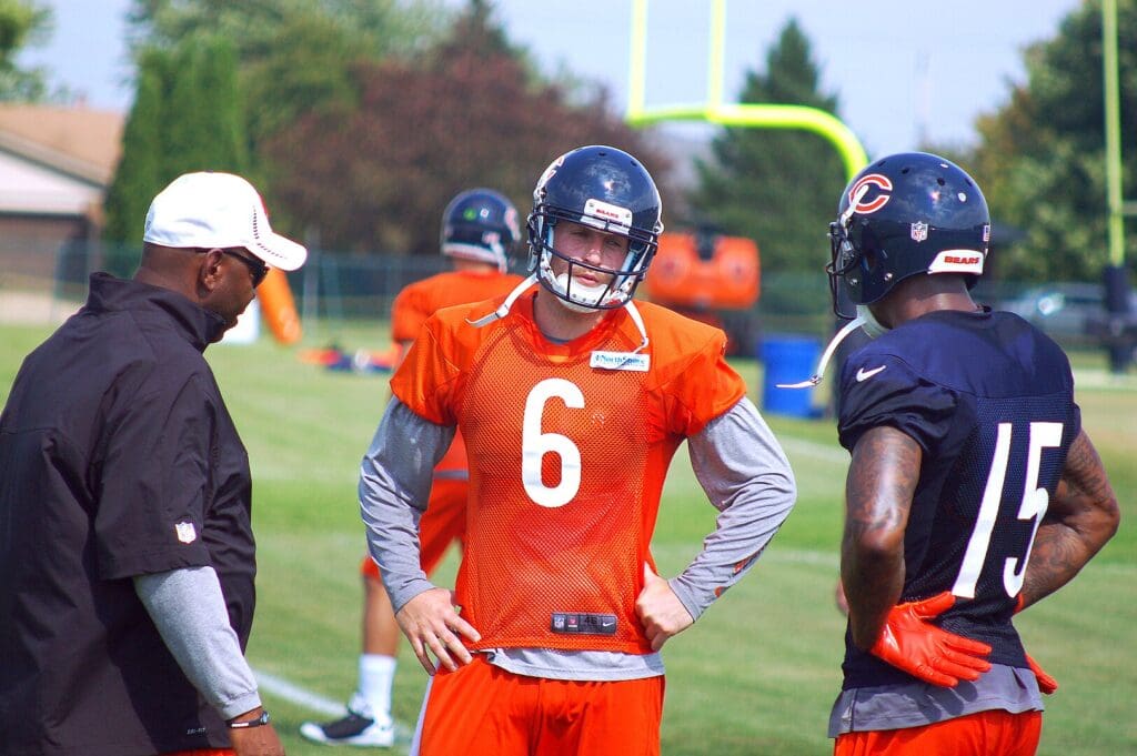 Jay Cutler talking to Brandon Marshall at Bears training camp in 2012