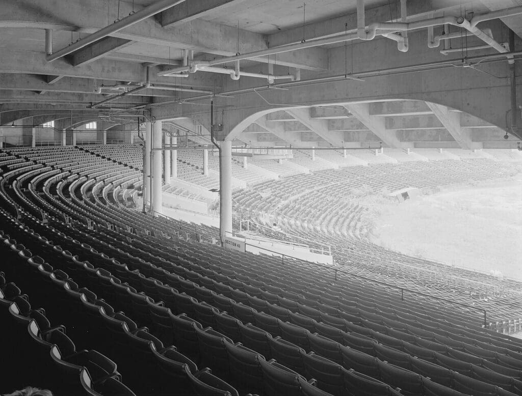 Baltimore Memorial Stadium abandoned