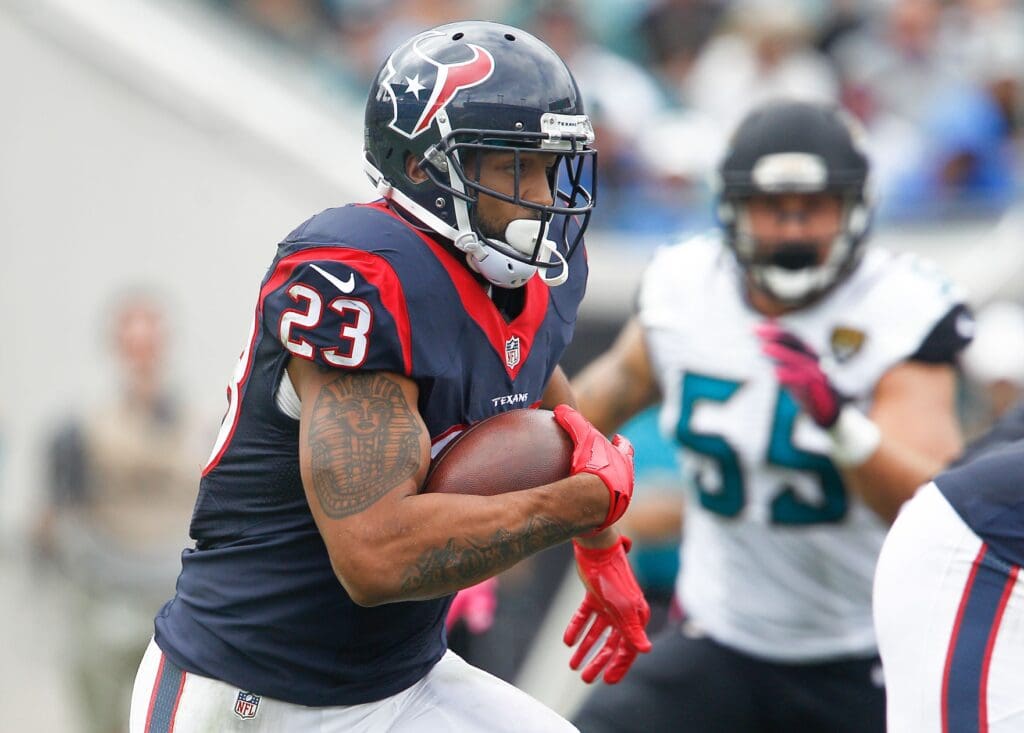 Oct 18, 2015; Jacksonville, FL, USA; Houston Texans running back Arian Foster (23) runs during the second half of a ootball game against the Jacksonville Jaguarsat EverBank Field.