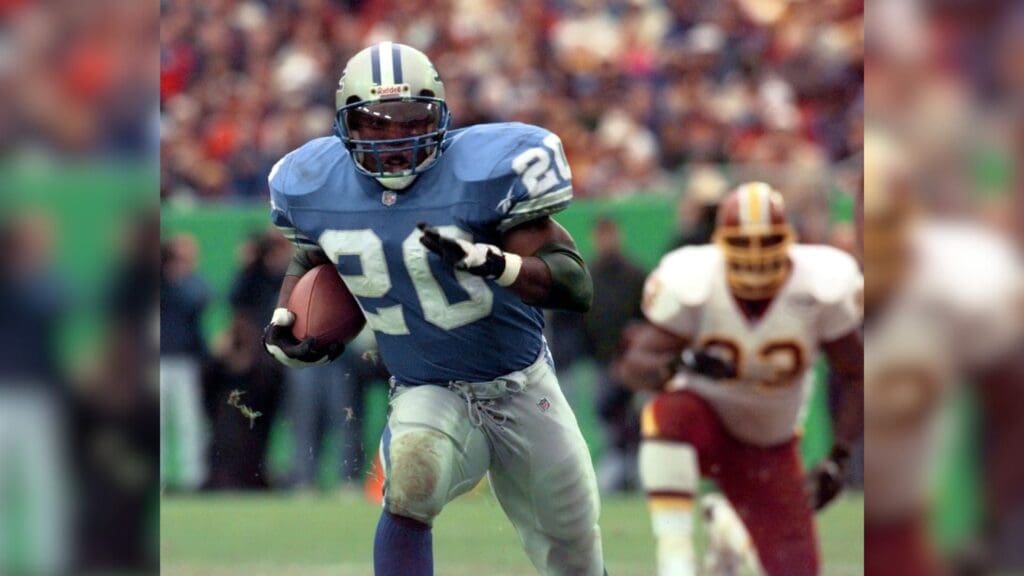 Barry Sanders ranks third all-time in rushing yards, was named a Pro Bowler 10 times and was the first player to rush for 1,000 yards in his first 10 seasons. Xxx C06g1barry05 21p6 X 20 Lines S Fbn Md