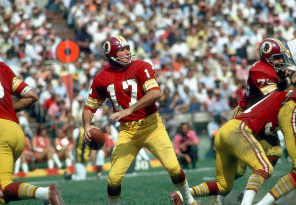 Sep 1973; Washington, DC, USA; FILE PHOTO; Washington Redskins quarterback #17 Billy Kilmer in action against the San Diego Chargers at RFK Stadium. The Redskins defeated the Chargers 38-0 to open the 1973 season.