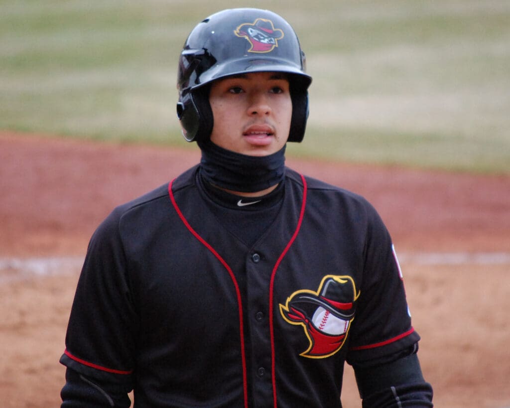 Carlos_correa_baseball