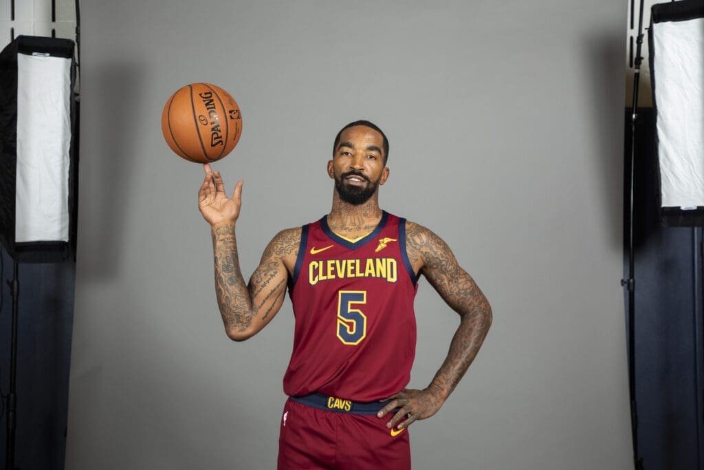 Cleveland Cavaliers guard J.R. Smith (5) 