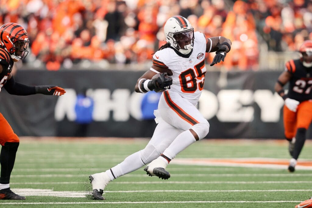 Dec 22, 2024; Cincinnati, Ohio, USA; Cleveland Browns tight end David Njoku (85) runs after a catch during the third quarter against the Cincinnati Bengals at Paycor Stadium.