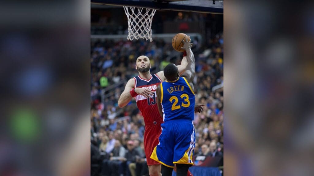 Green defending Washington center Marcin Gortat