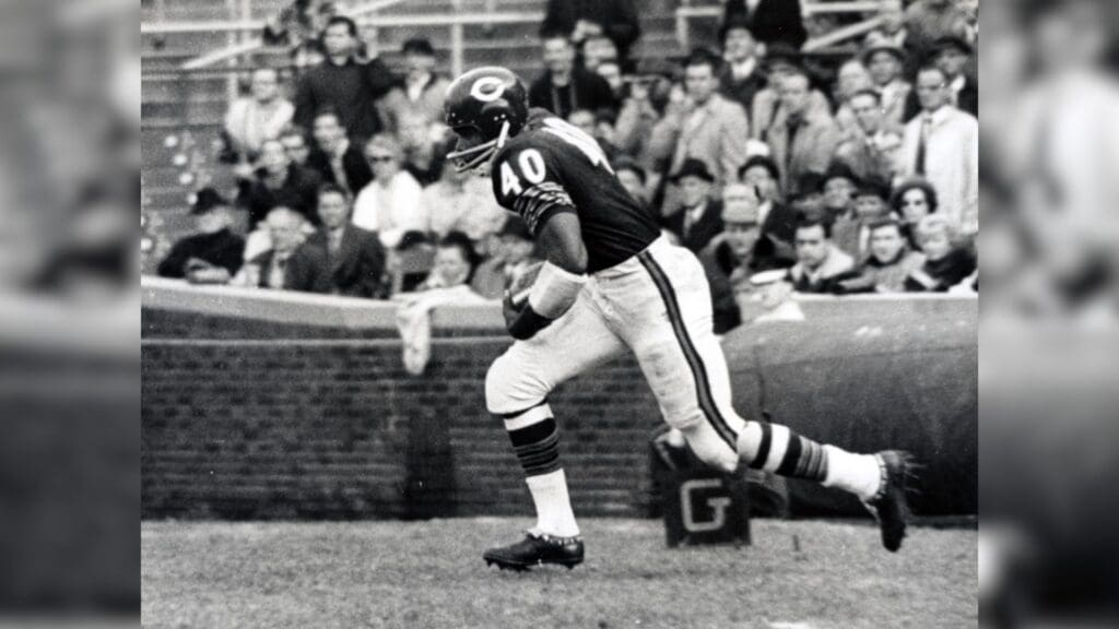 Unknown date 1965; Chicago, IL, USA: FILE PHOTO; Chicago Bears running back Gale Sayers (40) in action at Wrigley Field.