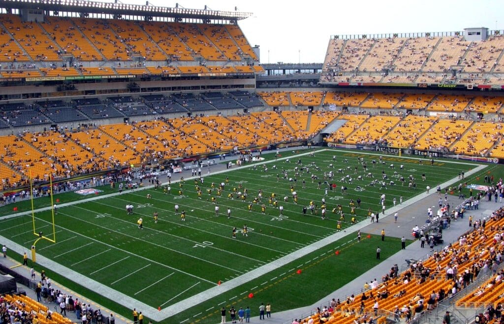 Heinz Field before a Pittsburgh Steelers-New England Patriots game, September 2005