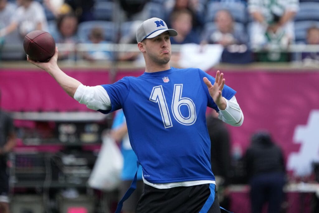 Feb 1, 2025; Orlando, FL, USA; Detroit Lions quarterback Jared Goff (16) throws the ball during NFC Practice for the Pro Bowl Games at Camping World Stadium. Mandatory Credit: Kirby Lee-Imagn Images