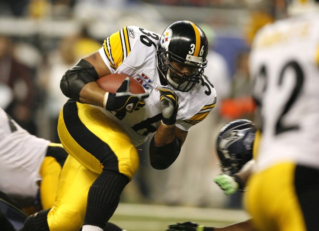 Feb 5, 2006; Detroit, MI, USA; Pittsburgh Steelers running back (36) Jerome Bettis runs through the middle in the third quarter of Super Bowl XL against the Seattle Seahawks at Ford Field. Mandatory Credit: Matthew Emmons-USA TODAY Sports Copyright © 2006 Matthew Emmons
