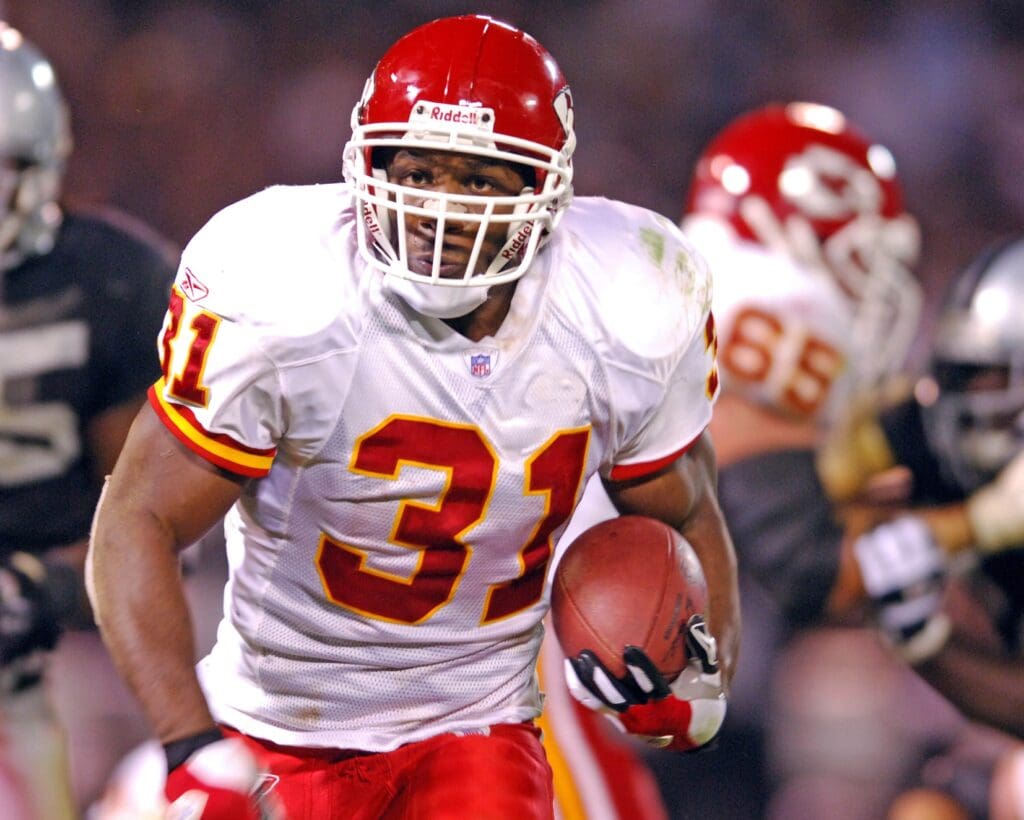Sep 18, 2005; Oakland, CA, USA: Kansas City Chiefs running back Priest Holmes during 23-17 victory over the Oakland Raiders in ESPN Sunday Night Football game at McAfee Coliseum.