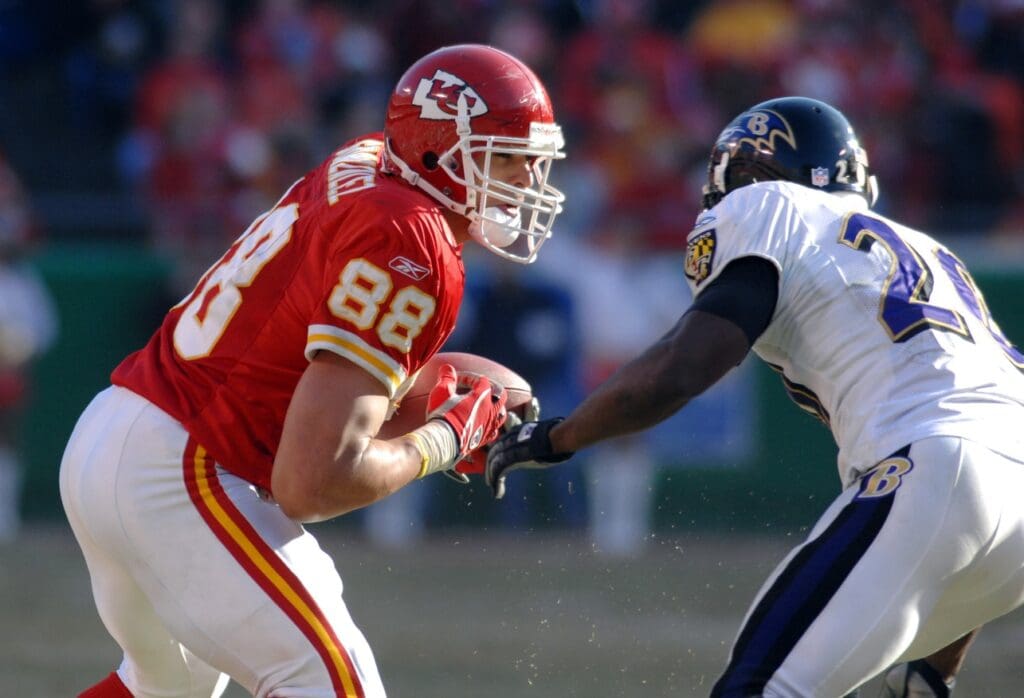 Dec 10, 2006; Kansas City, MO, USA: Kansas City Chiefs tight end (88) Tony Gonzalez heads downfield in the third quarter as Baltimore Ravens safety (20) Ed Reed attempts the tackle at Arrowhead Stadium in Kansas City, MO. 