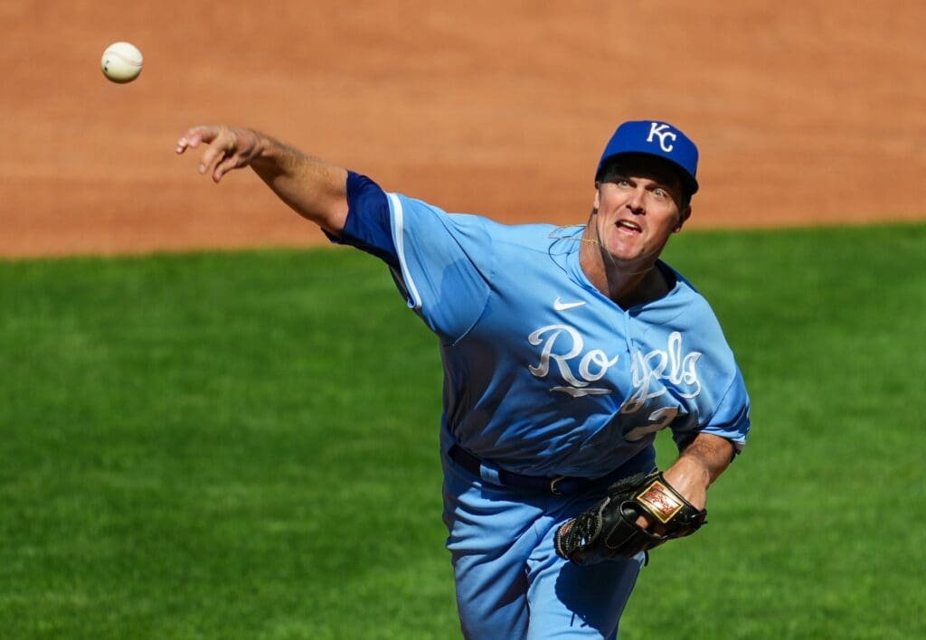 Kansas City Royals starting pitcher Zack Greinke (23) pitches during the third inning against the New York Yankees at Kauffman Stadium.