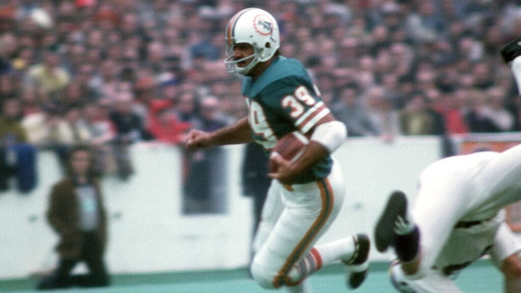 Jan 13, 1974; Houston, TX, USA; FILE PHOTO; Miami Dolphins running back Larry Csonka (39) in action against the Minnesota Vikings during Super Bowl VIII at Rice Stadium. Miami defeated Minnesota 24-7.