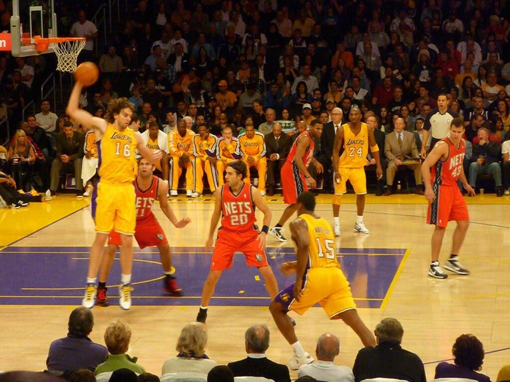 Los Angeles Lakers v Nets Jan 2011