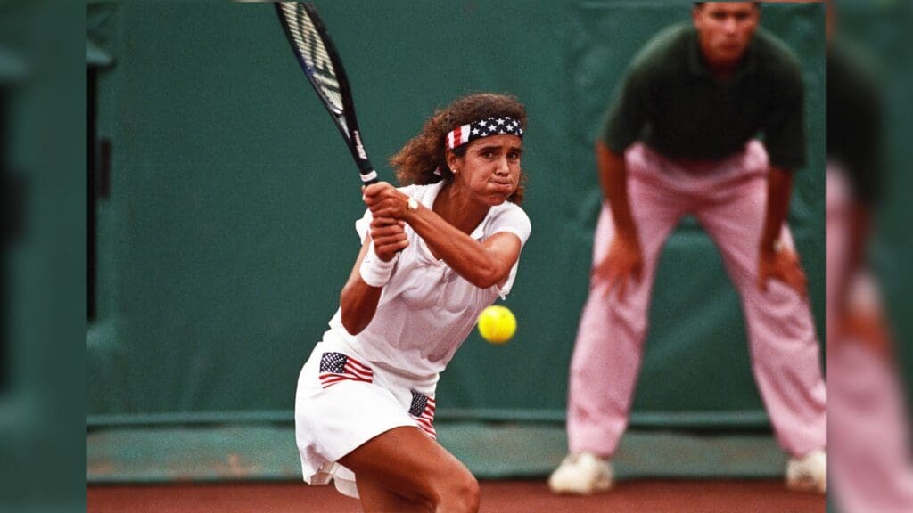 Aug 5, 1992; Barcelona, SPAIN; FILE PHOTO; Mary Joe Fernandez (USA) places third in the women's singles tennis tournament at the 1992 Barcelona Olympic Games at Tennis de la Vall d'Hebron. 

