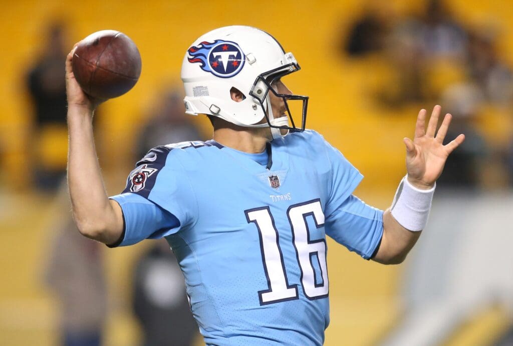 Nov 16, 2017; Pittsburgh, PA, USA; Tennessee Titans quarterback Matt Cassel (16) warms up before playing the Pittsburgh Steelers at Heinz Field. Pittsburgh won 40-17.