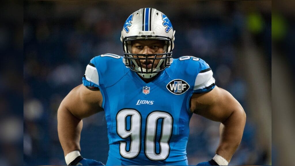 Dec 14, 2014; Detroit, MI, USA; Detroit Lions defensive tackle Ndamukong Suh (90) before the game against the Minnesota Vikings at Ford Field.