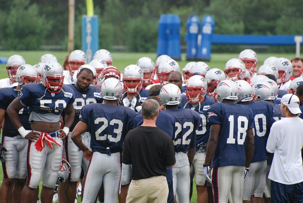 New England Patriots defensive players at 2009 training camp
