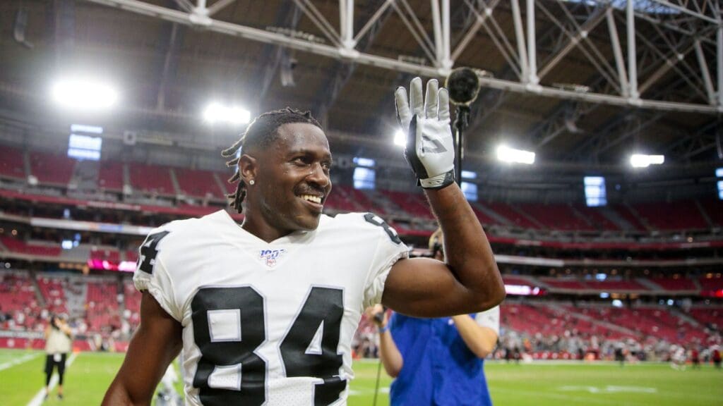 Aug 15, 2019; Glendale, AZ, USA; Oakland Raiders wide receiver Antonio Brown (84) during a preseason game against the Arizona Cardinals at State Farm Stadium.