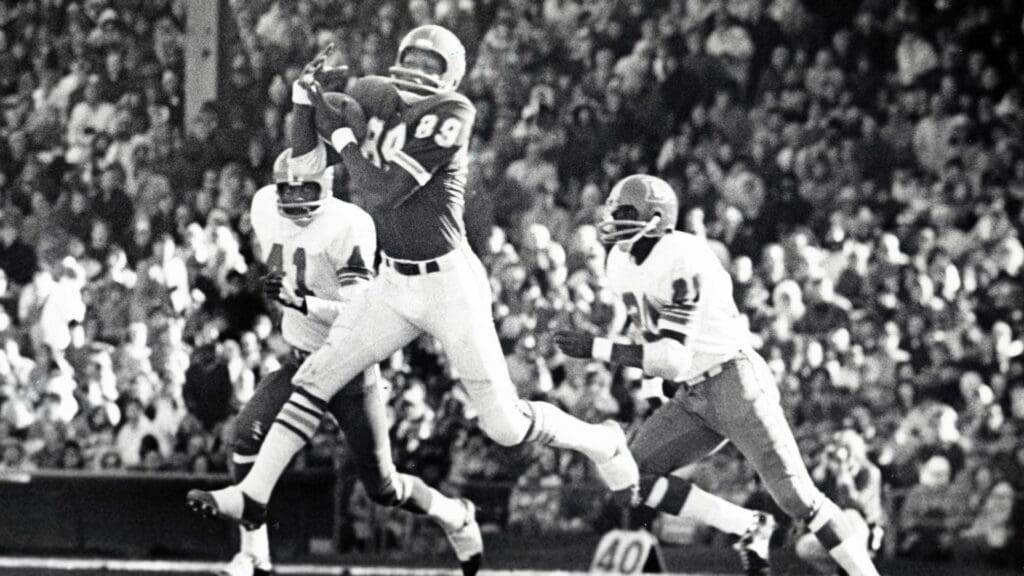 Nov 21, 1971; Kansas City, MO, USA; FILE PHOTO; Kansas City Chiefs wide receiver Otis Taylor (89) catches a pass against Denver Broncos defensive back Leroy Mitchell (41) Municipal Stadium.
