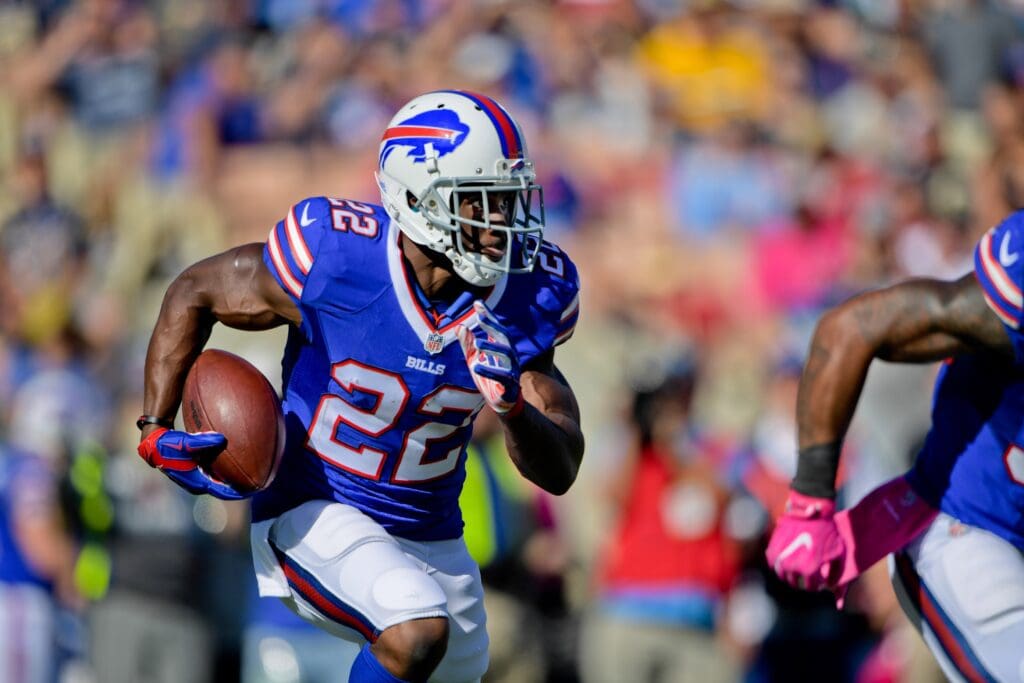 Oct 9, 2016; Los Angeles, CA, USA; Buffalo Bills running back Reggie Bush (22) rushes against the Los Angeles Rams during a NFL game at Los Angeles Memorial Coliseum. Mandatory Credit: Kirby Lee-USA TODAY Sports