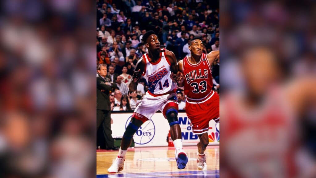 Unknown Date, 1992; Philadelphia, PA, USA; FILE PHOTO; Philadelphia 76ers canter Charles Shackleford (14) in action against Chicago Bulls forward Scottie Pippen (33) at the Spectrum during the 1992 season.