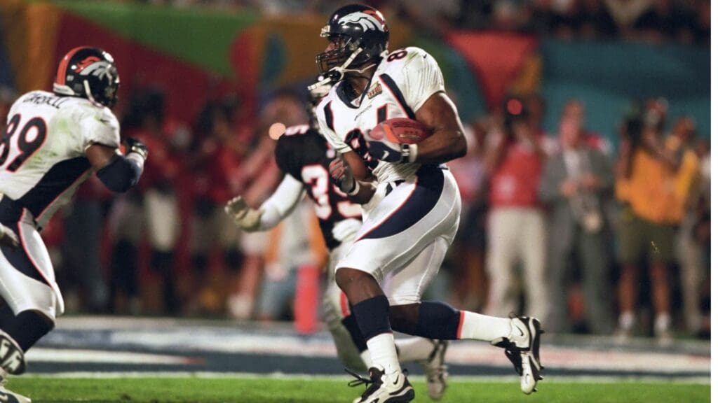 Jan 31, 1999; Miami, FL, USA; FILE PHOTO; Denver Broncos tight end #84 Shannon Sharpe catches a pass over the middle during Super Bowl XXXIII against the Atlanta Falcons at Pro Player Stadium. The Broncos defeated the Falcons 34-19 earning their second consecutive Super Bowl title.