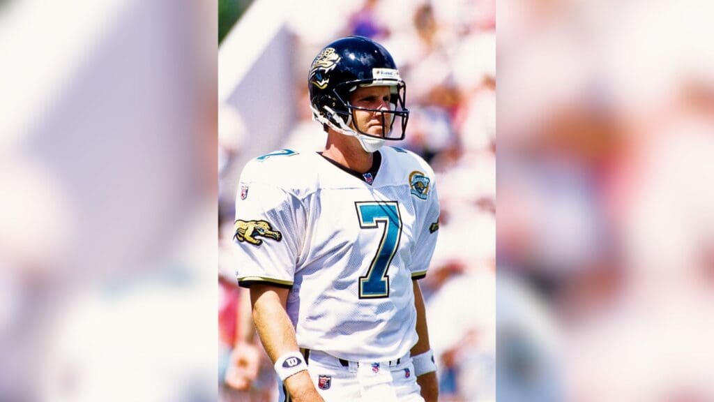 Jul 29, 1995; Canton, OH, USA; FILE PHOTO; Jacksonville Jaguars quarterback Steve Beuerlein (7) on the field against the Carolina Panthers during the 1995 Hall of Fame Game at Fawcett Stadium.