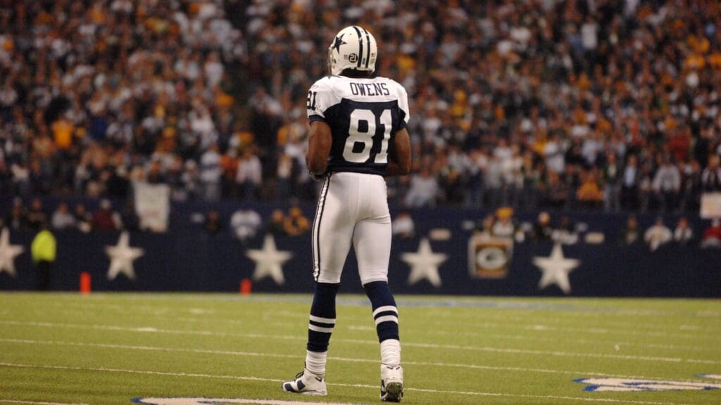 Nov. 29, 2007; Irving, TX, USA; Dallas Cowboys wide receiver Terrell Owens (81) against the Green Bay Packers at Texas Stadium.