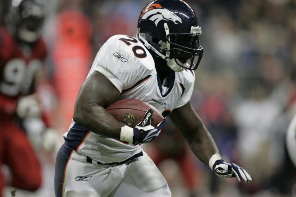 Dec 13, 2007; Houston, TX, USA; Denver Broncos running back Travis Henry (20) runs the ball against the Houston Texans in the fourth quarter at Reliant Stadium. The Texans beat the Broncos 31-13.