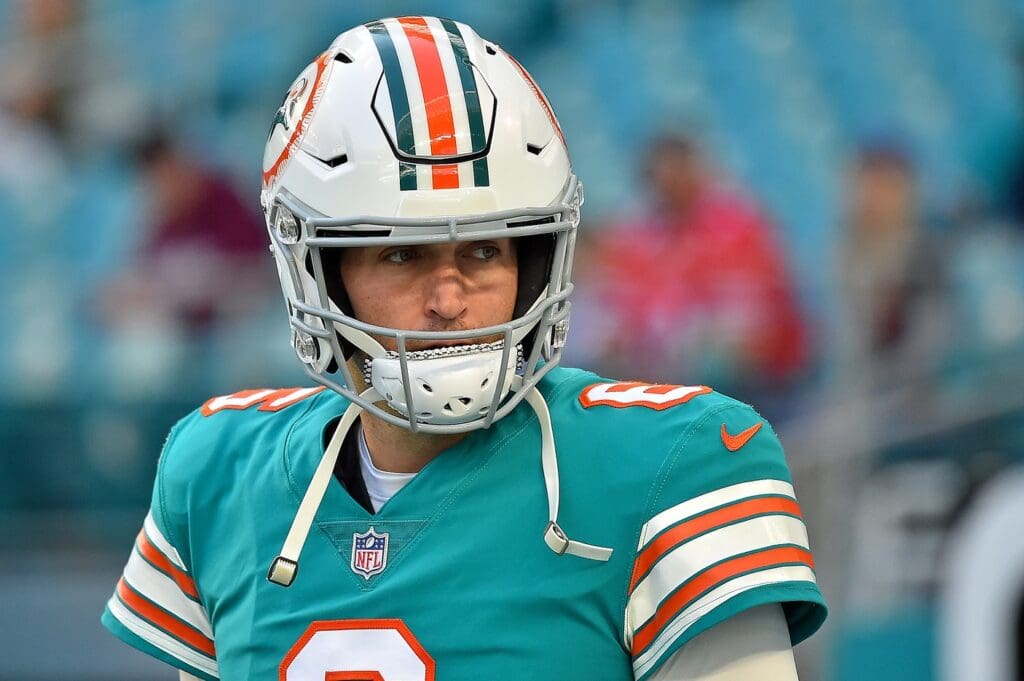 Dec 31, 2017; Miami Gardens, FL, USA; Miami Dolphins quarterback Jay Cutler (6) looks on prior to the game against the Buffalo Bills at Hard Rock Stadium.