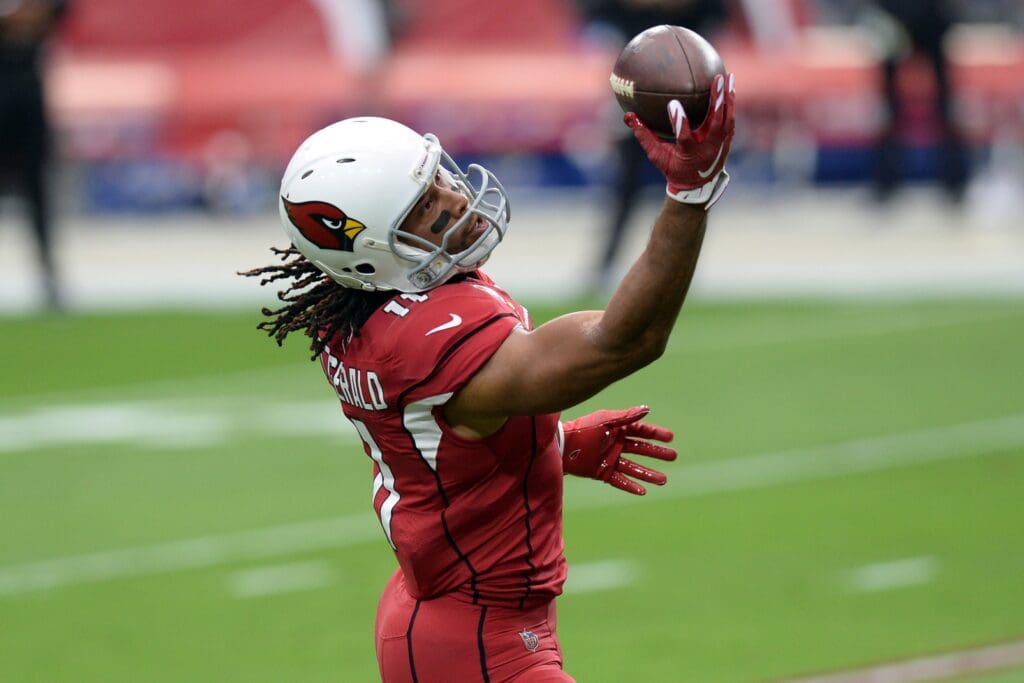 Sep 27, 2020; Glendale, Arizona, USA; Arizona Cardinals wide receiver Larry Fitzgerald (11) warms up prior to facing the Detroit Lions at State Farm Stadium.