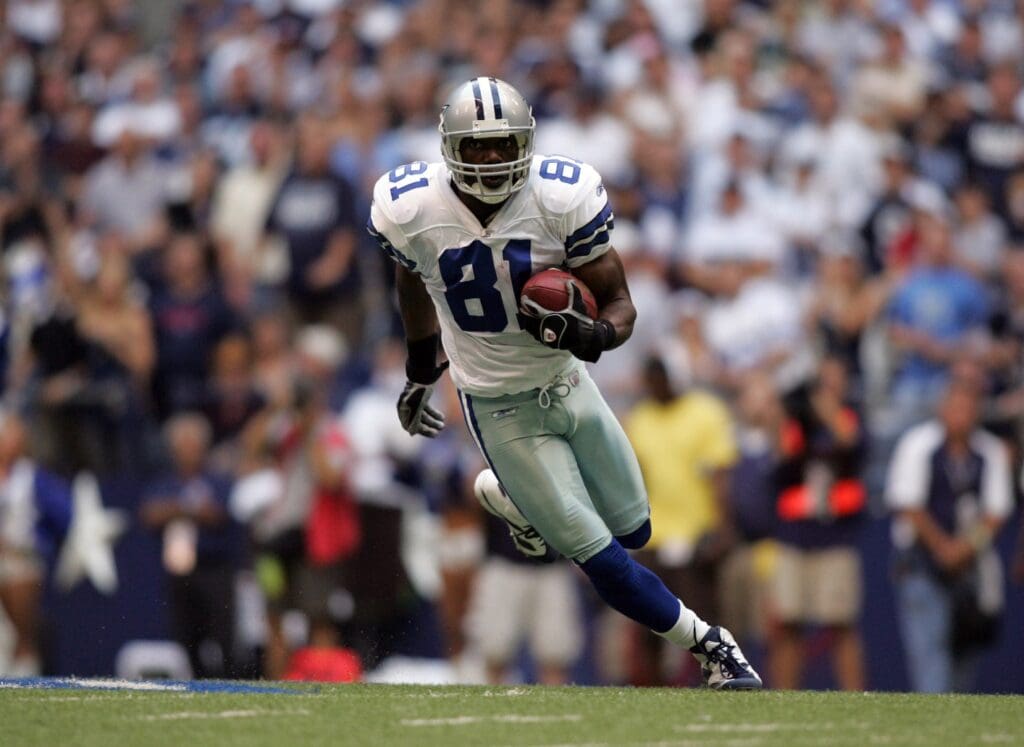 Oct 14, 2007; Irving, TX, USA; Dallas Cowboys wide receiver Terrell Owens (81) runs after making the catch against the New England Patriots at Texas Stadium. The Patriots beat the Cowboys 48-27.
