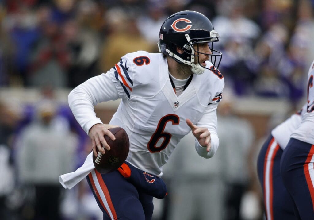 Dec 28, 2014; Minneapolis, MN, USA; Chicago Bears Jay Cutler (6) looks to pass against the Minnesota Vikings in the second quarter at TCF Bank Stadium.