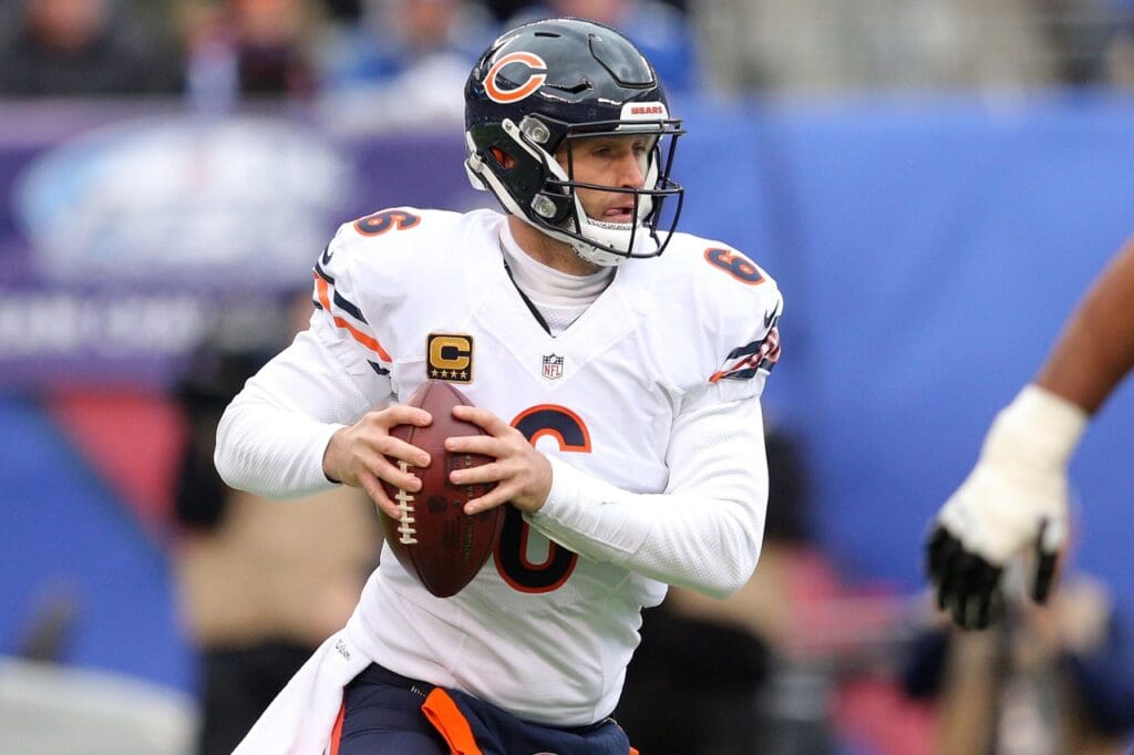 Nov 20, 2016; East Rutherford, NJ, USA; Chicago Bears quarterback Jay Cutler (6) drops back to pass against the New York Giants during the first quarter at MetLife Stadium. Mandatory Credit: Brad Penner-USA TODAY Sports
