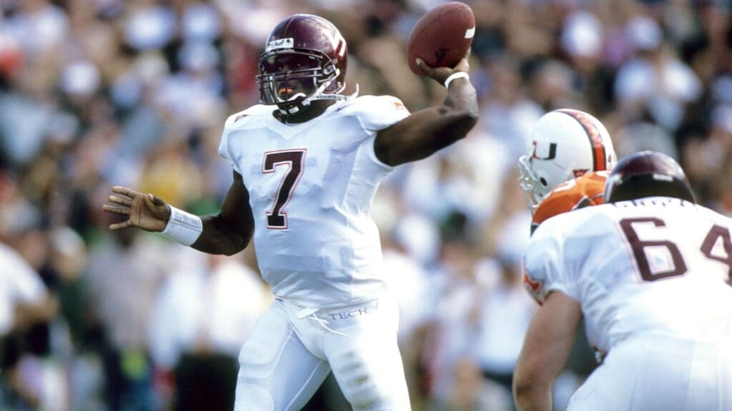 Nov 4, 2000; Miami, FL, USA: FILE PHOTO; Virginia Tech Hokies quarterback Michael Vick (7) in action against the Miami Hurricanes at the Orange Bowl.