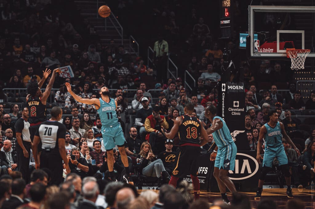 Cleveland Cavaliers vs. Charlotte Hornets (49269234148)