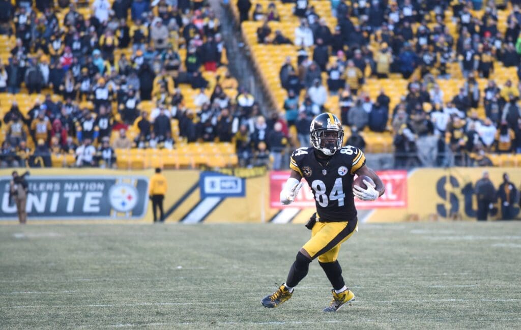 Jan 14, 2018; Pittsburgh, PA, USA; Pittsburgh Steelers wide receiver Antonio Brown (84) runs in the fourth quarter against the Jacksonville Jaguars in the AFC Divisional Playoff game at Heinz Field.