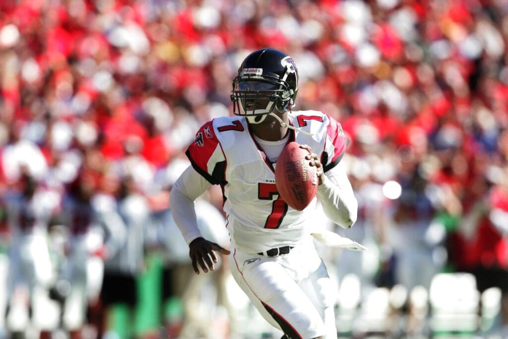 Oct 24, 2004; Kansas City, MO, USA;Atlanta Falcons quarterback #7 Michael Vick takes off running against the Kansas City Chiefs in 1st half action at Arrowhead Stadium. The Chiefs won the game 56-14. 