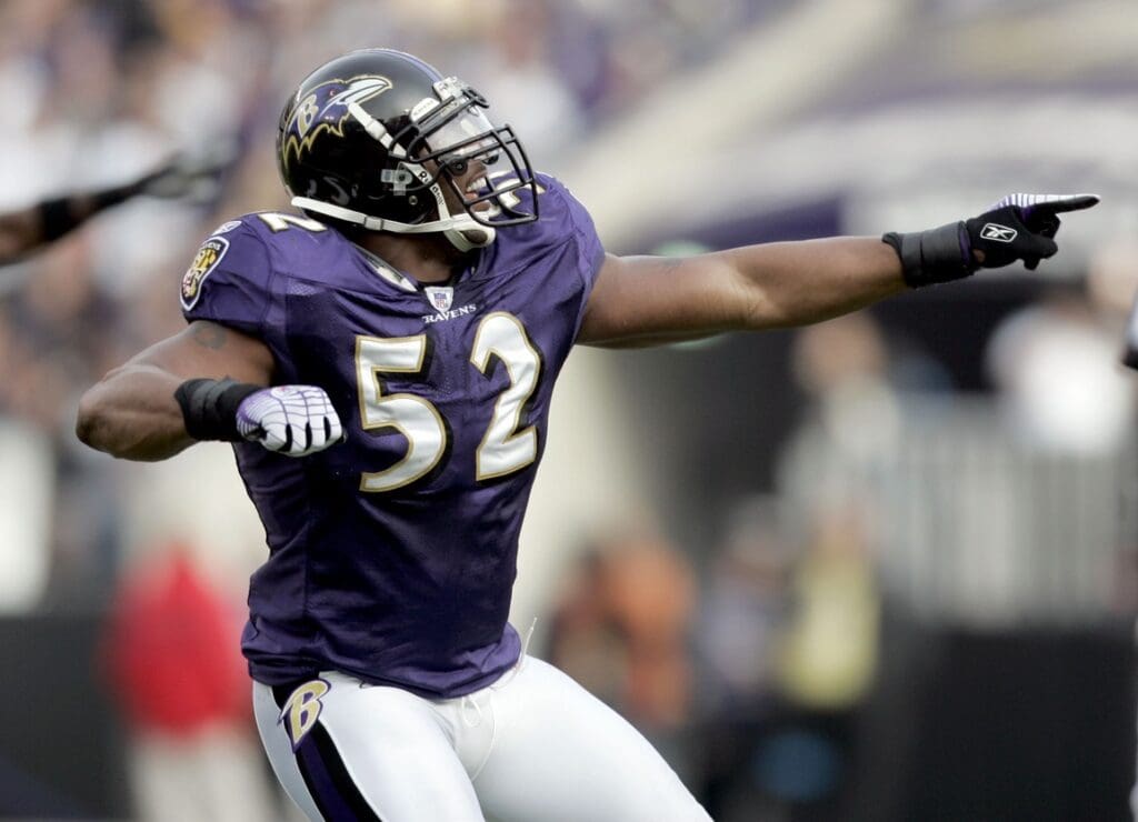 Dec 17, 2006; Baltimore, MD, USA; Baltimore Ravens linebacker (52) Ray Lewis reacts after a sack in the second quarter against the Cleveland Browns at M&T Bank Stadium in Baltimore, MD.