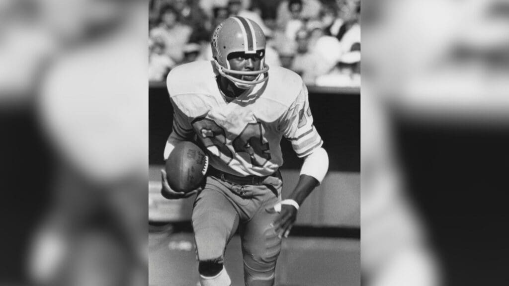 Oct 27, 1974; Houston, TX, USA; FILE PHOTO; Houston Oilers receiver Billy Johnson (84) carries the ball against the Cincinnati Bengals at the Astrodome.