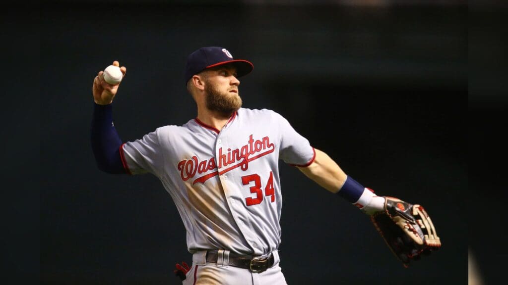 Aug 1, 2016; Phoenix, AZ, USA; Washington Nationals outfielder Bryce Harper in the fifth inning against the Arizona Diamondbacks at Chase Field.