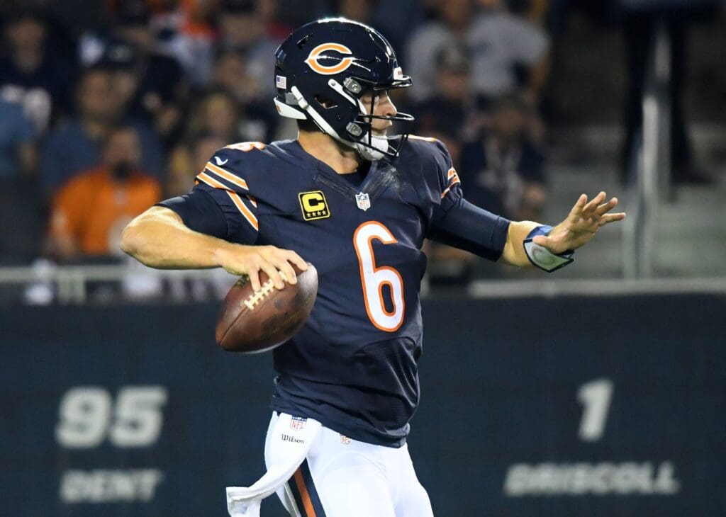 Sep 19, 2016; Chicago, IL, USA; Chicago Bears quarterback Jay Cutler (6) drops back to pass against the Philadelphia Eagles during the first quarter at Soldier Field.