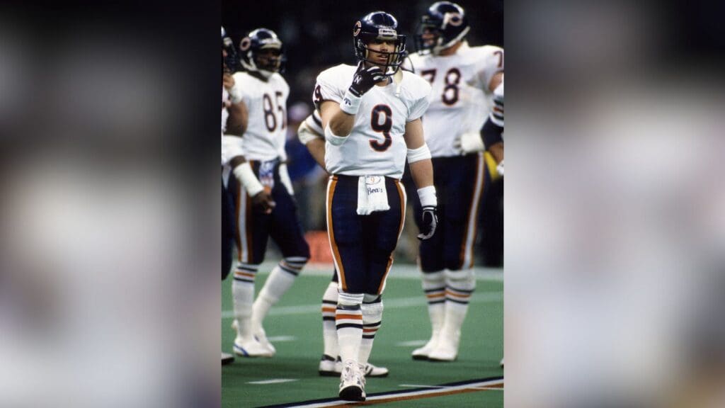 Jan 26, 1986; New Orleans, LA, USA; FILE PHOTO; Chicago Bears quarterback Jim McMahon (9) on the field against the New England Patriots during Super Bowl XX at the Superdome. The Bears defeated the Patriots 46-10.
