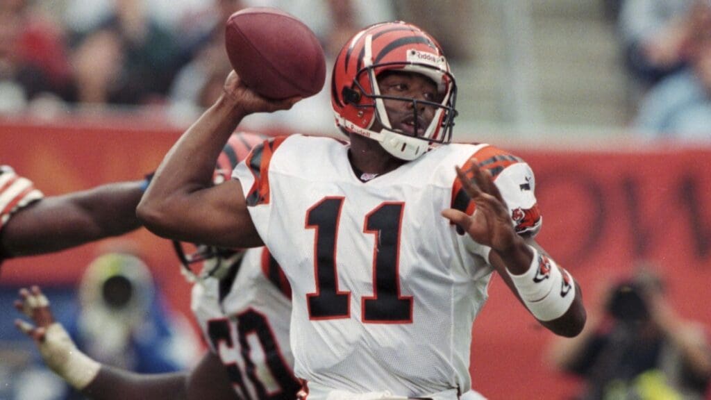 Oct 10, 1999; Cleveland, OH, USA; Cincinnati Bengals quarterback Akili Smith (11) throws in the pocket during the game against the Cleveland Browns at Paul Brown Stadium. The Bengals beat the Browns 18-17.