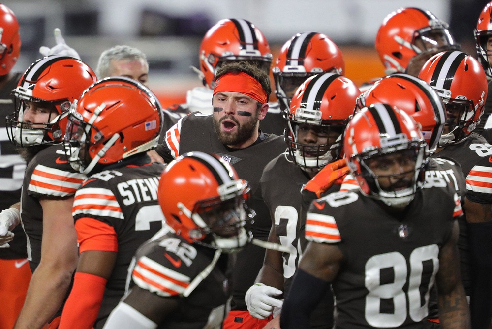 Cleveland Browns quarterback Baker Mayfield (6) gets his team fired up before an NFL football game against the Baltimore Ravens, Monday, Dec. 14, 2020, in Cleveland, Ohio. [Jeff Lange/Beacon Journal] Browns 15 2
