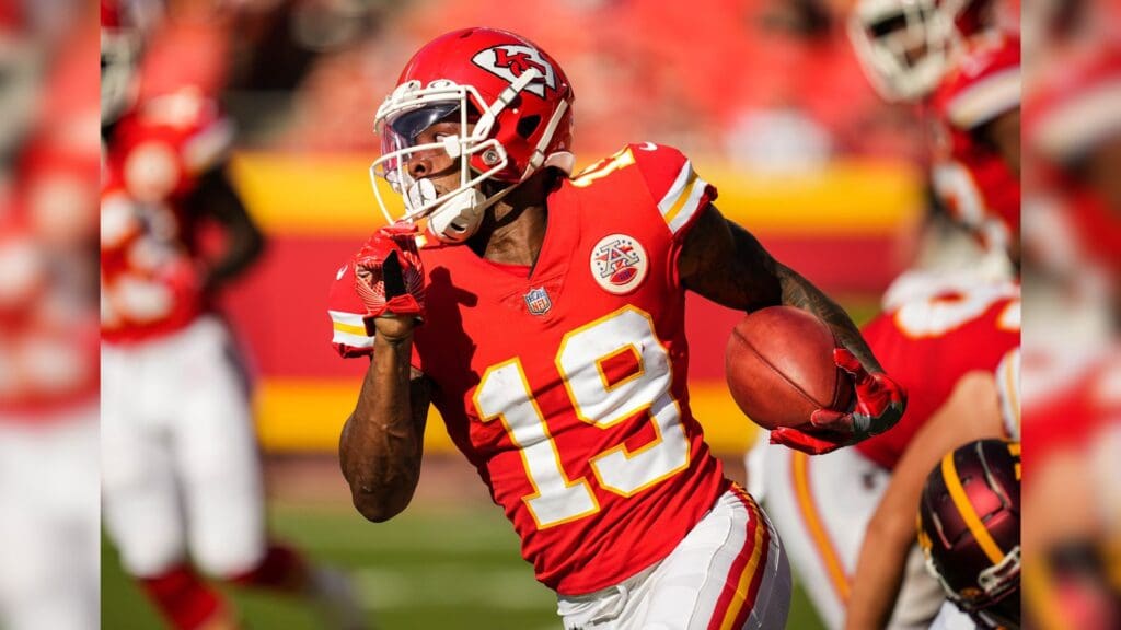 Aug 20, 2022; Kansas City, Missouri, USA; Kansas City Chiefs wide receiver Corey Coleman (19) returns a kickoff against the Washington Commanders during the second half at GEHA Field at Arrowhead Stadium.