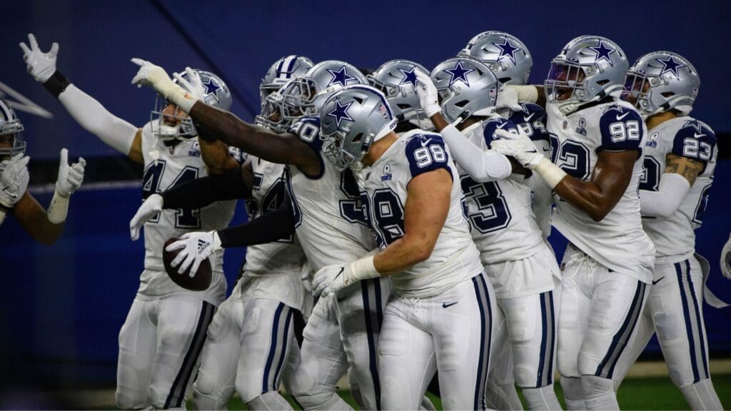 Nov 26, 2020; Arlington, Texas, USA; The Dallas Cowboys celebrate during the game between the Dallas Cowboys and the Washington Football Team at AT&T Stadium.