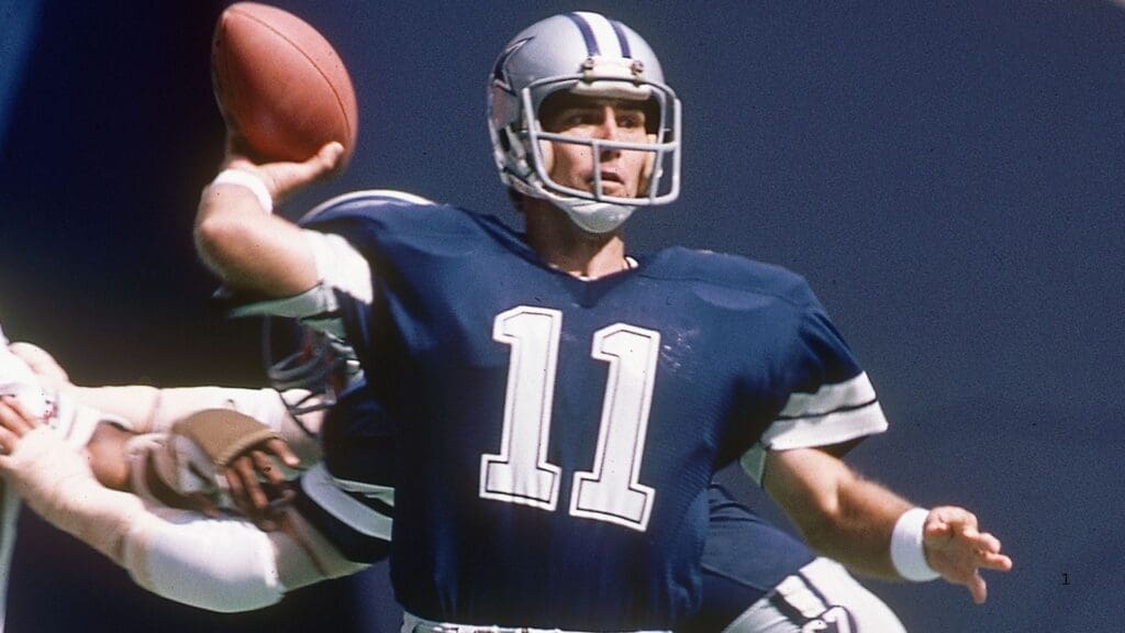 Sep 19, 1982; St. Louis, MO, USA; FILE PHOTO; Dallas Cowboys quarterback Danny White (11) in action against the St. Louis Cardinals at Busch Stadium.