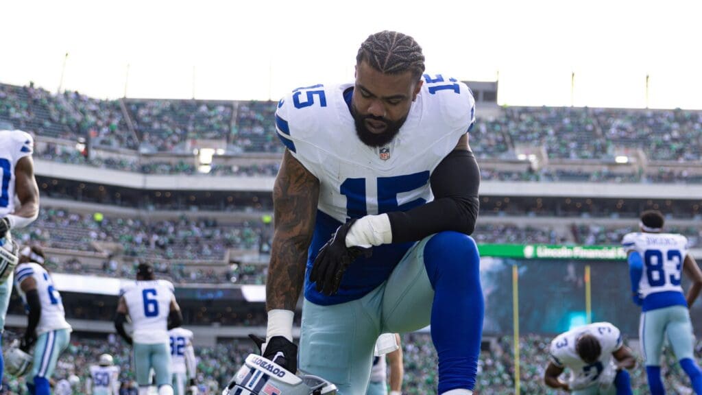 Dec 29, 2024; Philadelphia, Pennsylvania, USA; Dallas Cowboys running back Ezekiel Elliott (15) before action against the Philadelphia Eagles at Lincoln Financial Field.